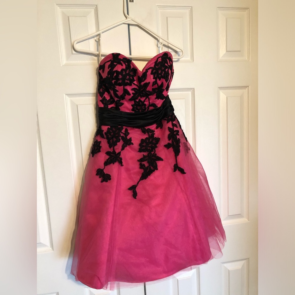 Womens Precious Formals Pink Black Dress Size 6 Strapless Prom Y2K 30” Long